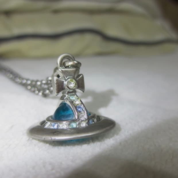 비비안웨스트우드 orb목걸이 블루