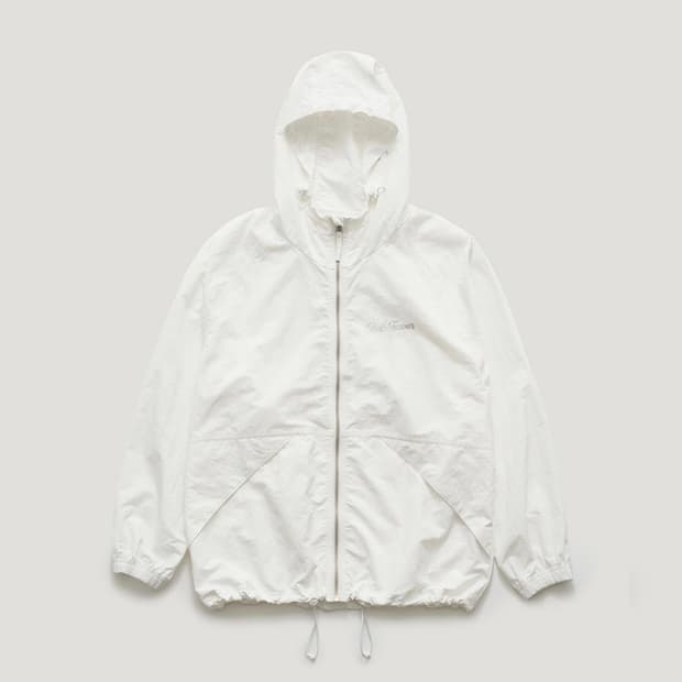 파르벵 X 헬로키티 스카치 윈드브레이커 화이트