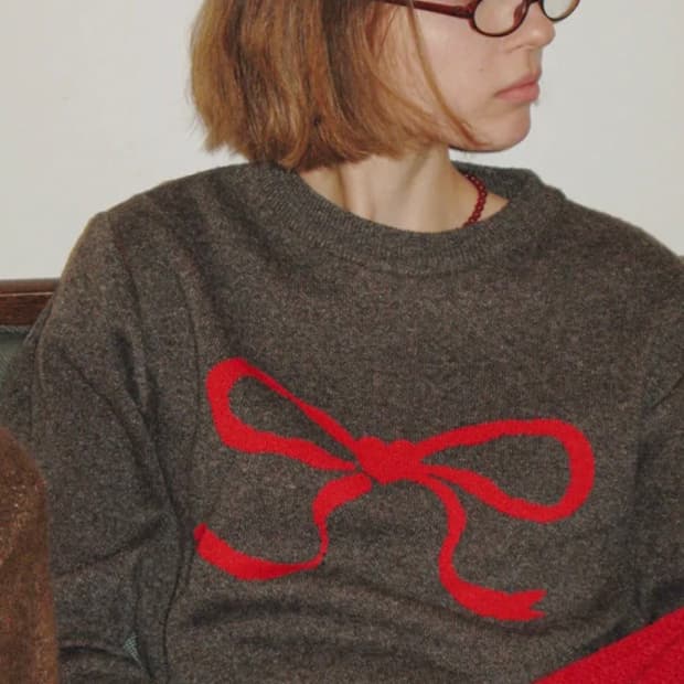 론론 하트 리본 니트 브라운