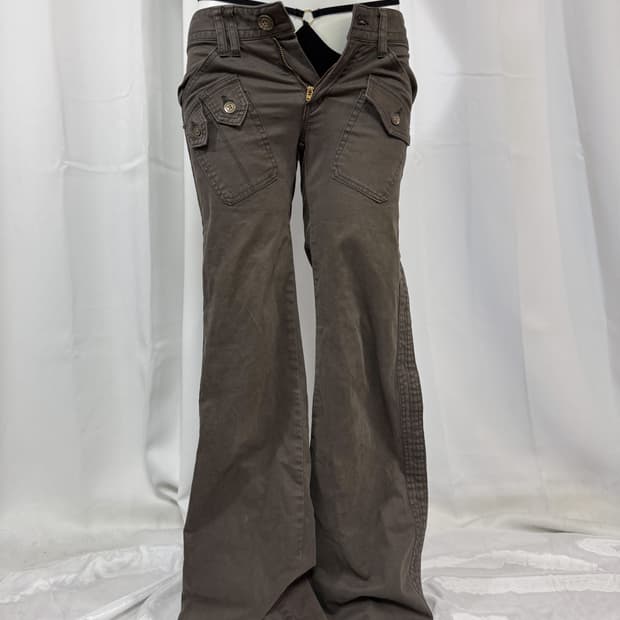 brown detail pants