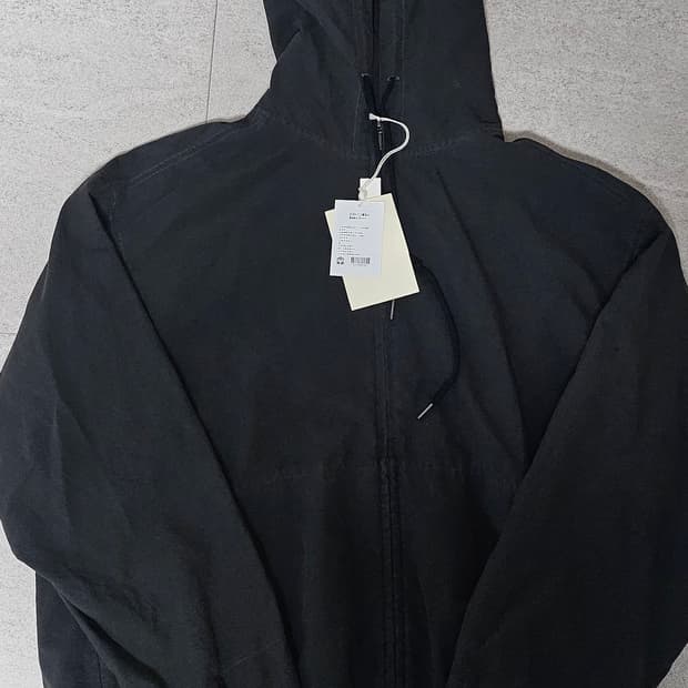 2) 폴리테루 집후디 파카 차콜