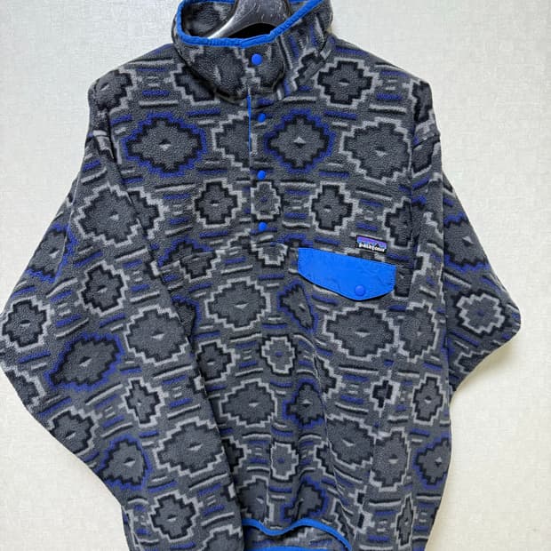 파타고니아 신칠라 풀오버 야나바(Yanaba) 패턴 L