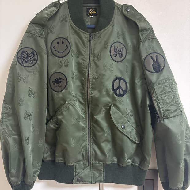 니들스 L2B 자켓 