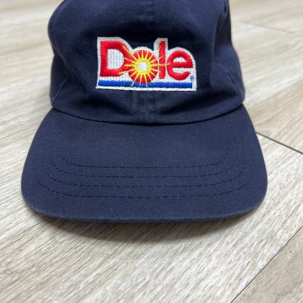 편집샵 리리썬에서 구매한 Dole 모자 판매합니다