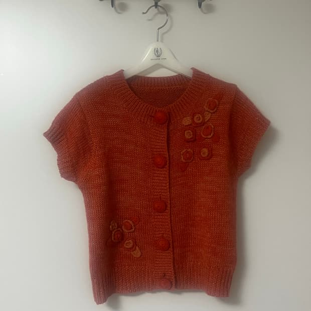 하구미 모리걸 레드오렌지 반팔 가디건