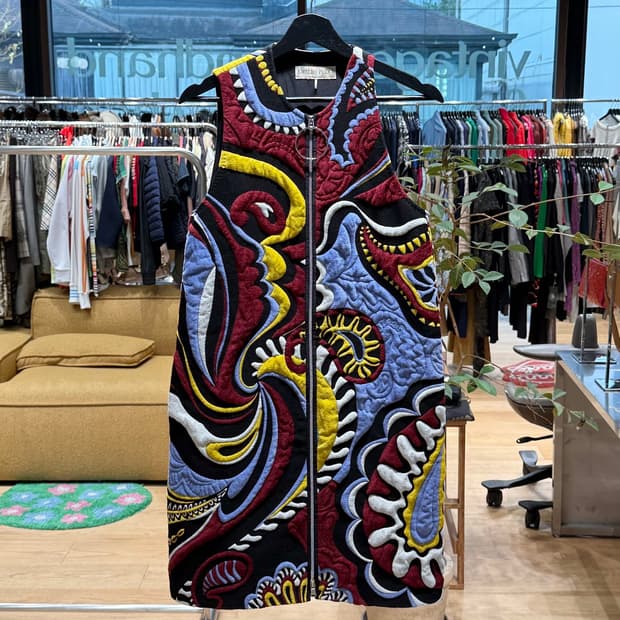 에밀리오 푸치 멀티컬러 퀼팅 슬리브리스 드레스