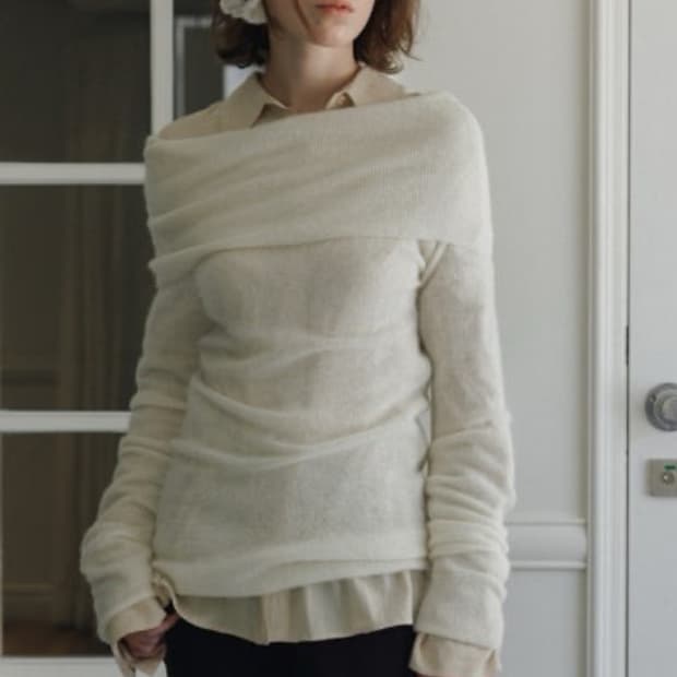 스튜디오테이블 오프숄더 니트