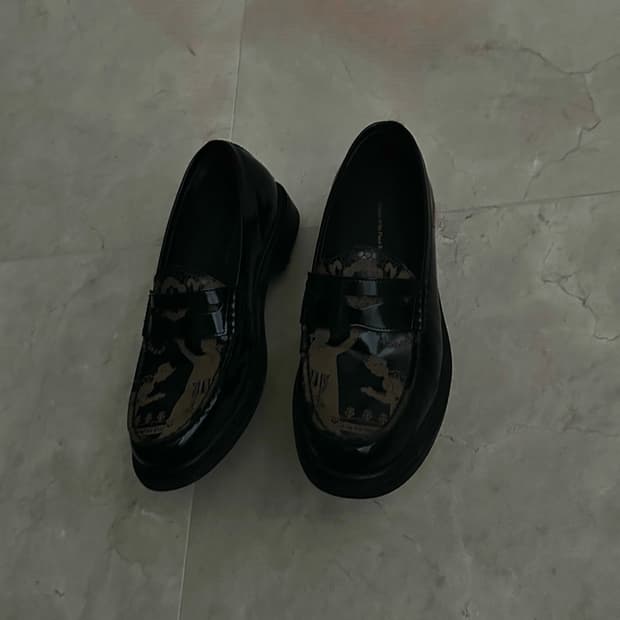 B.access 페니 로퍼