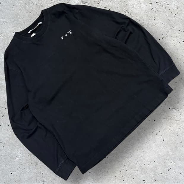 [XXL] 오프화이트 오버 블랙 긴팔 티셔츠 C82