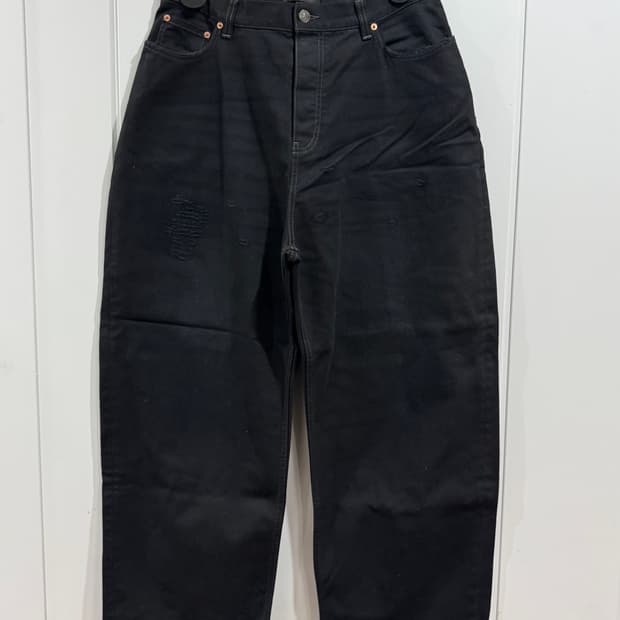 [XS] 발렌시아가 22 Winter 라지 배기진