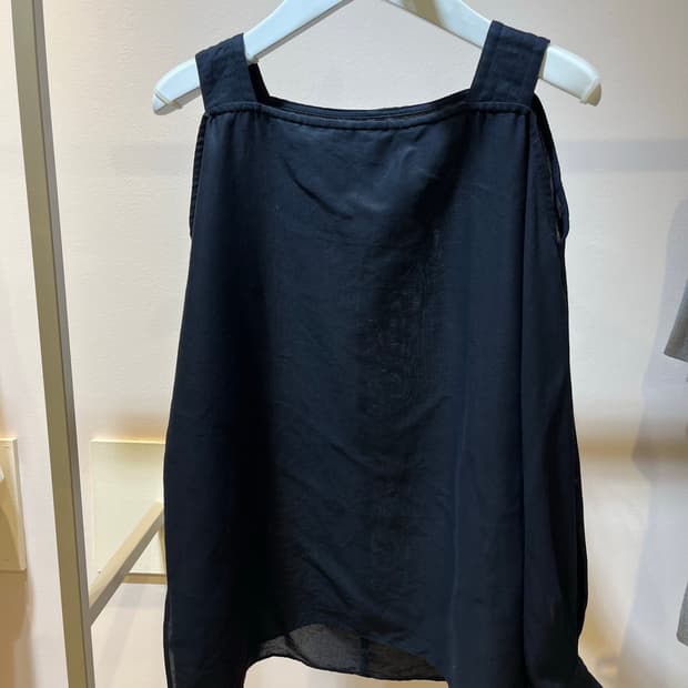 일본 숄더 트임블라우스