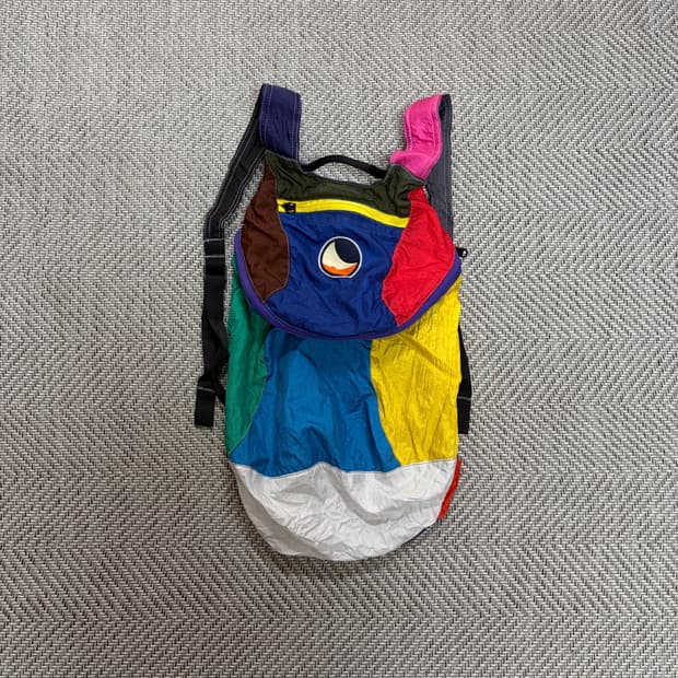 (15L)티켓투더문 멀티컬러 백팩