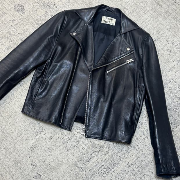 아크네 스튜디오 깁슨 라이더 52사이즈