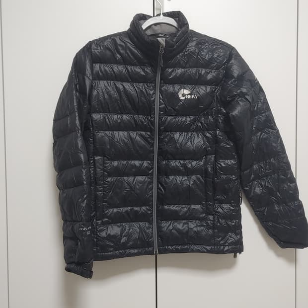 네파  여성 구스다운  경량패딩-95사이즈