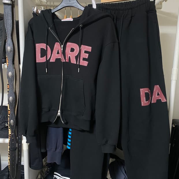 오피쉬 DARE BEADS SWEAT SET UP BLACK