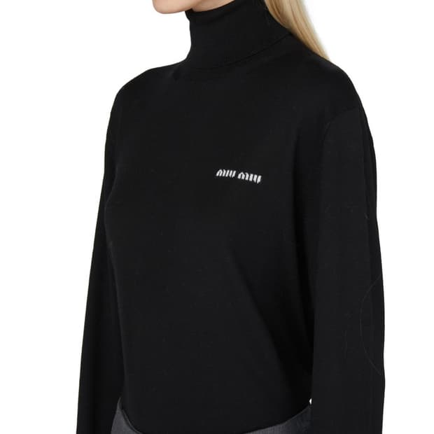 미우미우 터틀넥 니트 블랙 36사이즈