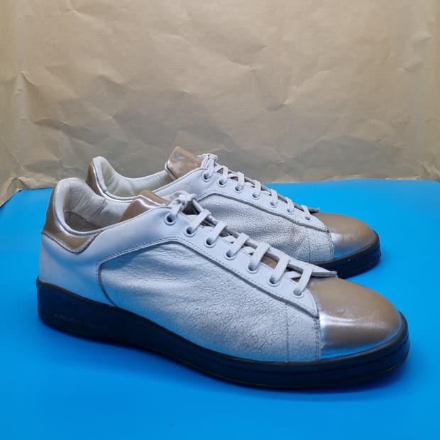 알렉산더맥퀸 남성스니커즈270