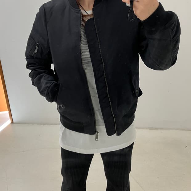 칼하트wip 봄버 자켓 xs