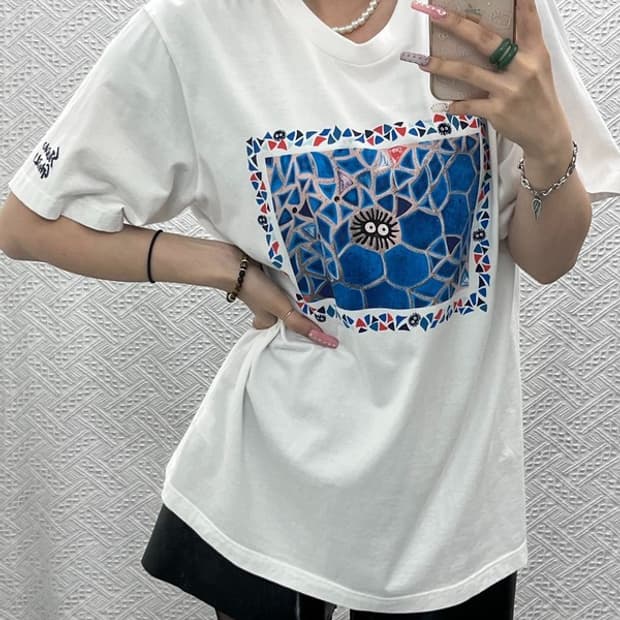 유니클로 지브리 토토로 마쿠로쿠로스케 먼지 반팔티 L C13459
