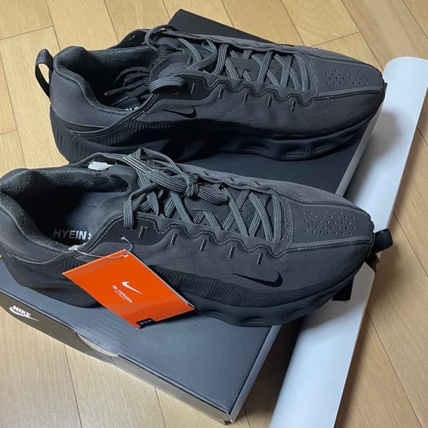 270 나이키x혜인서 아바로버