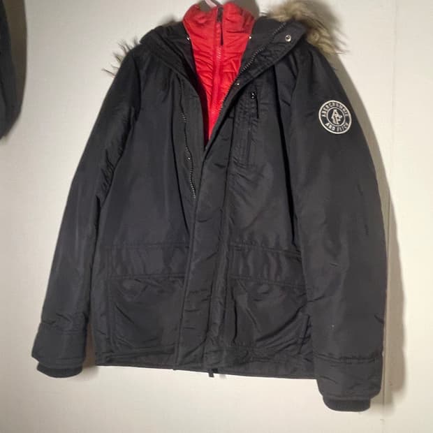 아베크롬비 웰론 패딩