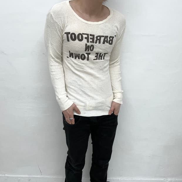 Ivory lettering knit sleeve
