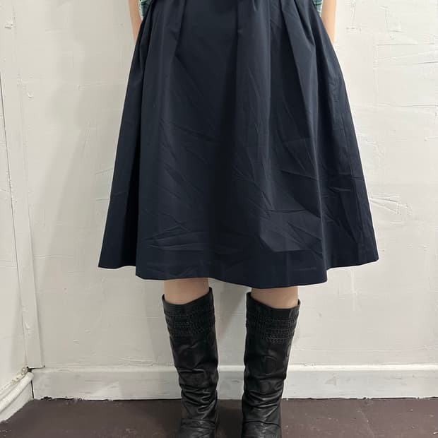 untitled navy pleats midi skirt