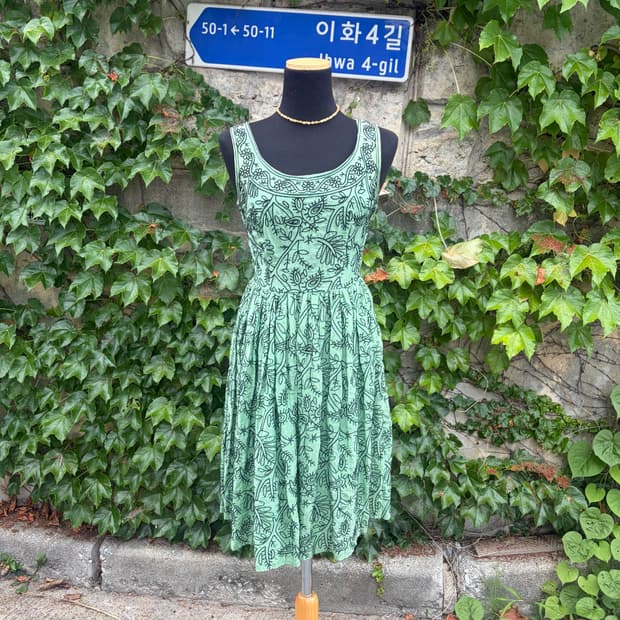 에스닉 보헤미안 자수 민소매 나시 패턴 실크 빈티지 원피스