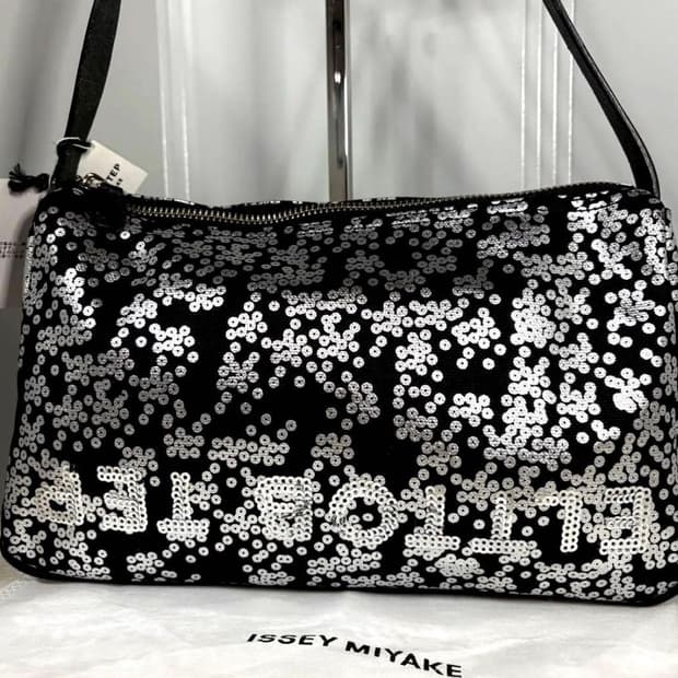 ISSEY MIYAKE 스팽글 숄더백