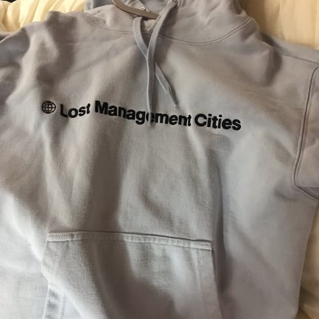 LMC 후드티 skyblue capital