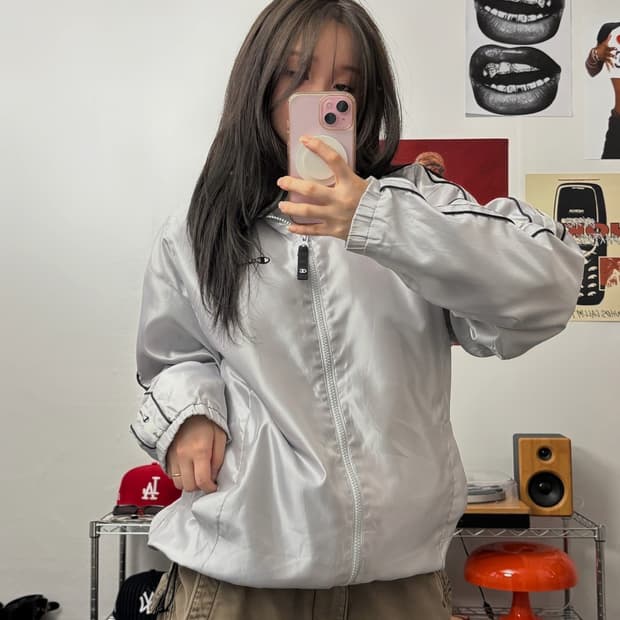 챔피온 재팬 00s 실버 바람막이 자켓