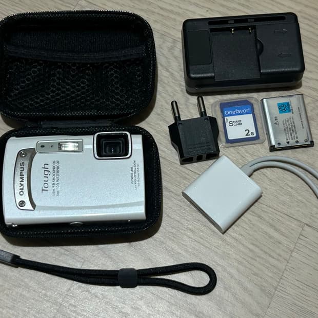 올림푸스 tough tg-310 화이트디카