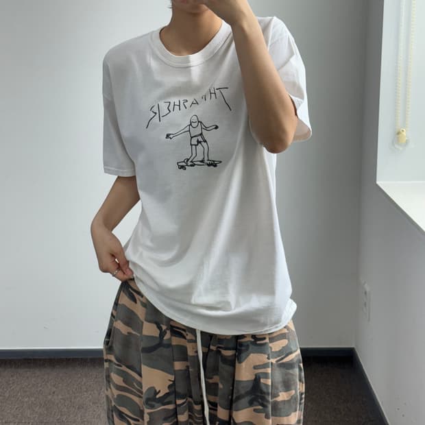 Thrasher 트레셔 그래픽 화이트 반팔