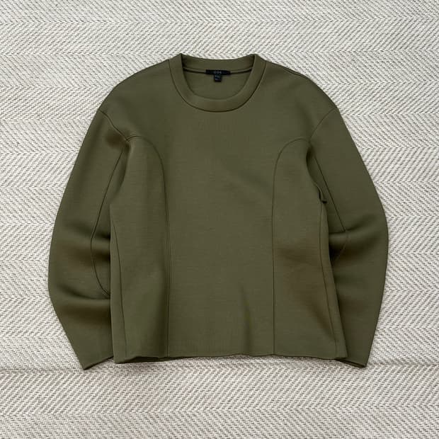 코스 미니멀 절개 스웻셔츠 r3244