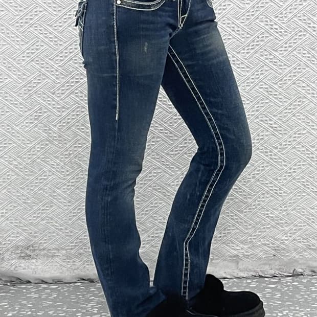 트루릴리젼 디스코빌리빅티 로우라이즈 데님 청바지 28인치 C07348