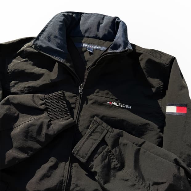 Tommy Hilfiger 타미힐피거 자수와펜 바람막이
