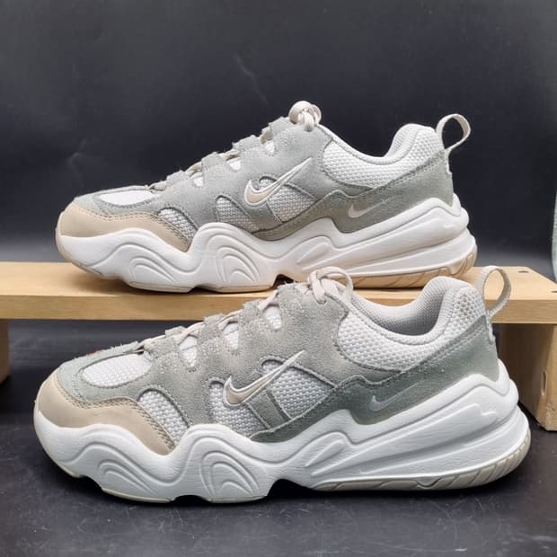 나이키 테크헤라 여성 운동화 240