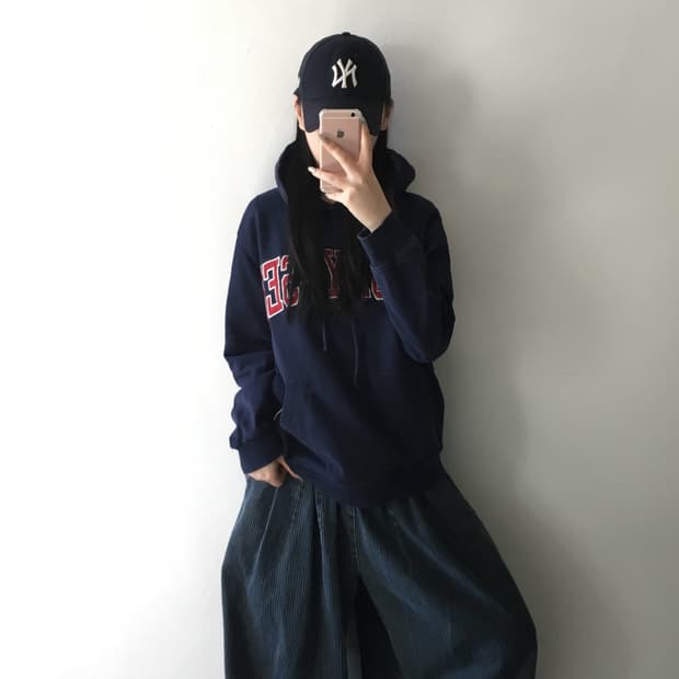 예스아이씨 자수로고 후드티