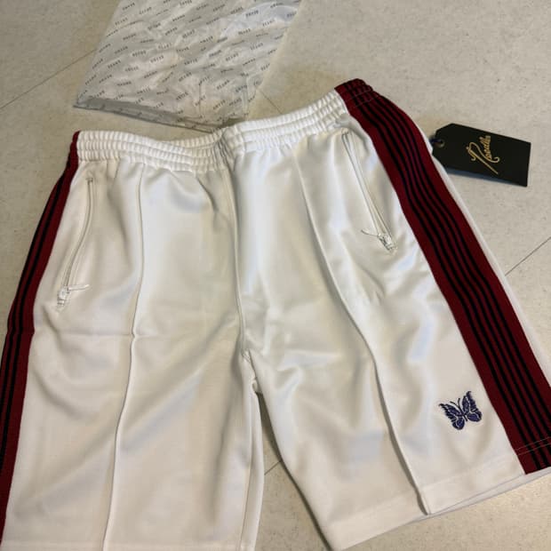 니들스 트랙 하프팬츠 새제품 L