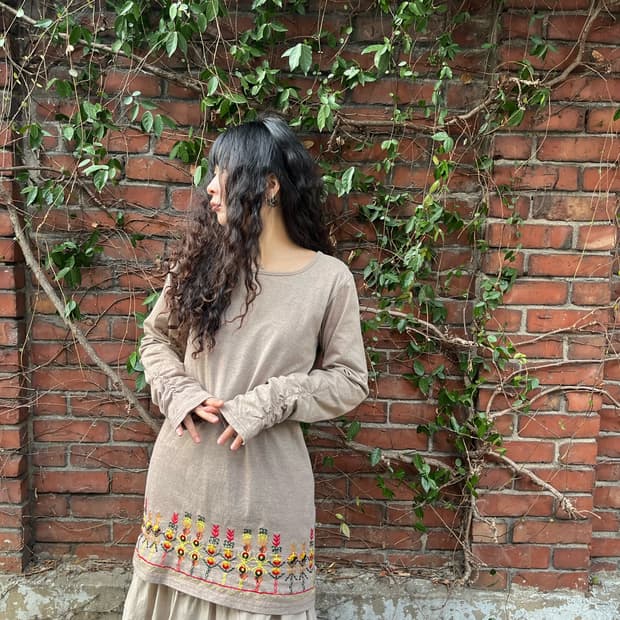 히피 자수 포인트 셔링 롱 슬리브