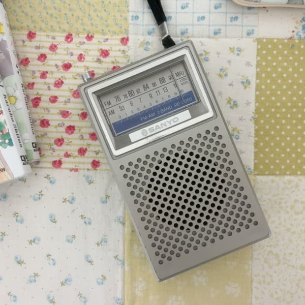 레트로 SANYO 빈티지 AM/FM 라디오 - 정상 작동