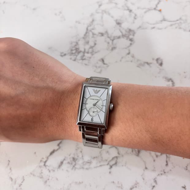 조르지오 아르마니 실버 메탈 손목시계