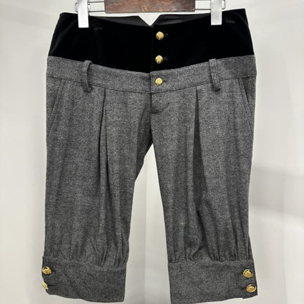 NO ROSE WITHOUT THE A THORN (28)