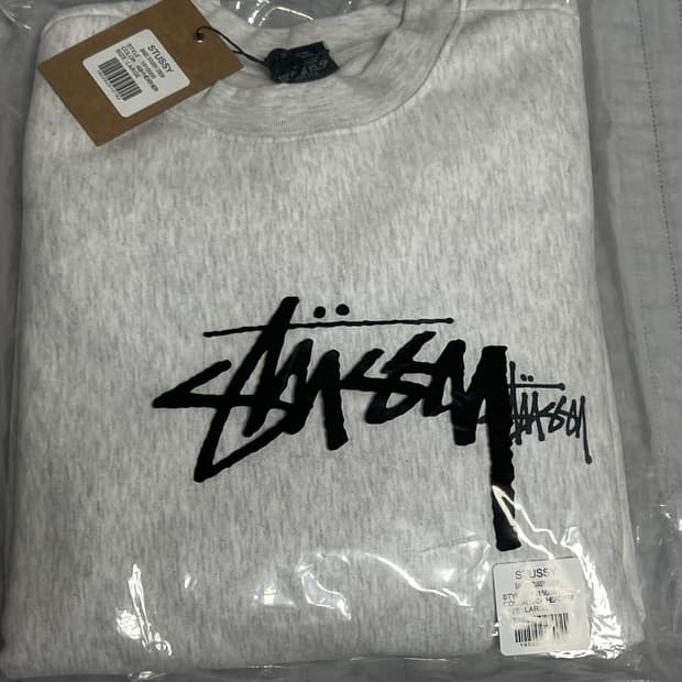 스투시 맨투맨 판매합니다.