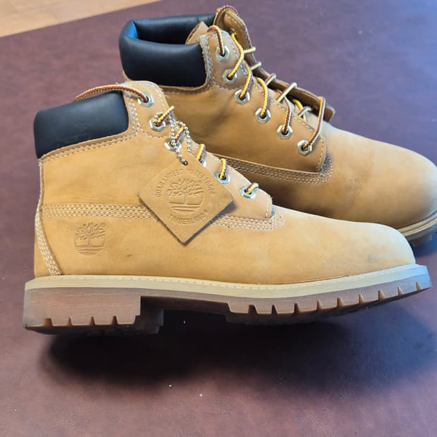 실착용1회  225-230  팀버랜드 6인치 프리미엄 부츠 