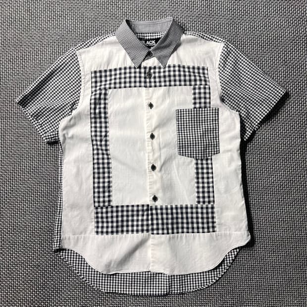 COMMEDES GARCONS 하프셔츠(XS)