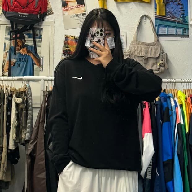 나이키 스우시 블랙 맨투맨 XXL