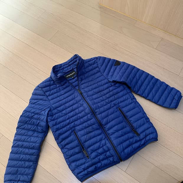엠포리오아르마니 키즈 오리털 경량패딩자켓 로얄블루 6A 118cm