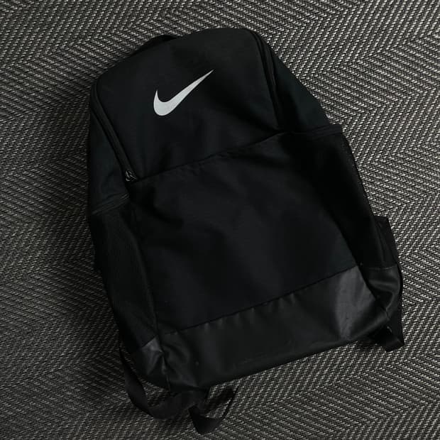 나이키 빅스우시 블랙 포켓 디테일 백팩y 3238