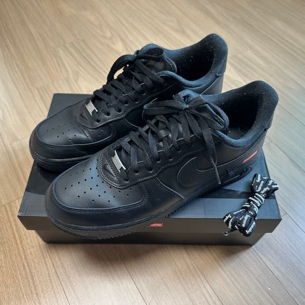 나이키 슈프림 에어포스 1 로우  블랙 285